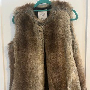 LONG FUR VEST